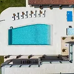 Villa Antea For 10 People Near Barban With Heated Pool 75 M2 - Wellness & Large Garden - Full Service Hrboki