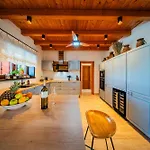 Antea For 10 People Near Barban With Heated Pool 75 M2 - Wellness & Large Garden - Full Service Villa *