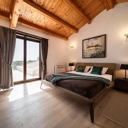 Antea For 10 People Near Barban With Heated Pool 75 M2 - Welness & Large Garden Villa