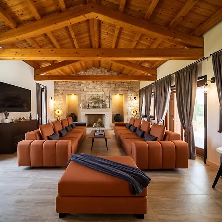 Villa Antea For 10 People Near Barban With Heated Pool 75 M2 - Welness & Large Garden Hrboki