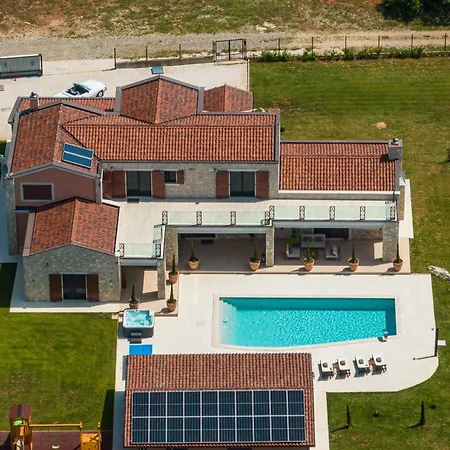 Antea For 10 People Near Barban With Heated Pool 75 M2 - Welness & Large Garden *