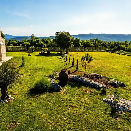 Villa Antea For 10 People Near Barban With Heated Pool 75 M2 - Welness & Large Garden *