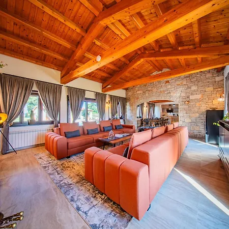 Villa Antea For 10 People Near Barban With Heated Pool 75 M2 - Welness & Large Garden