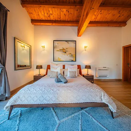 Antea For 10 People Near Barban With Heated Pool 75 M2 - Welness & Large Garden Villa *