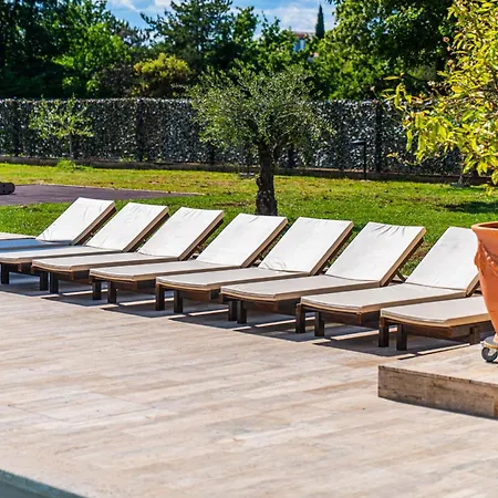 Antea For 10 People Near Barban With Heated Pool 75 M2 - Welness & Large Garden Villa