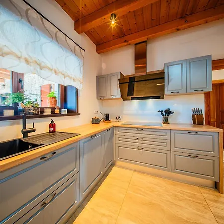 Antea For 10 People Near Barban With Heated Pool 75 M2 - Welness & Large Garden Villa Hrboki